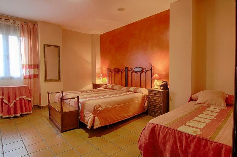 Hotel Rural Hojaranzos Tejeda de Tiétar Kültér fotó